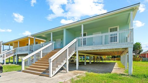 527 12th Street San Leon TX 77539