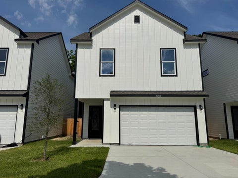 Photo of 1308 Duff Lane, Houston, TX 77022 (MLS # 27136565)
