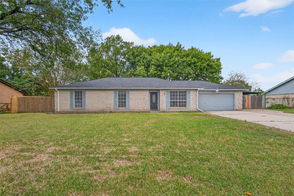 Photo of 1910 Coupland Drive, La Porte, TX 77571 (MLS # 47872953)