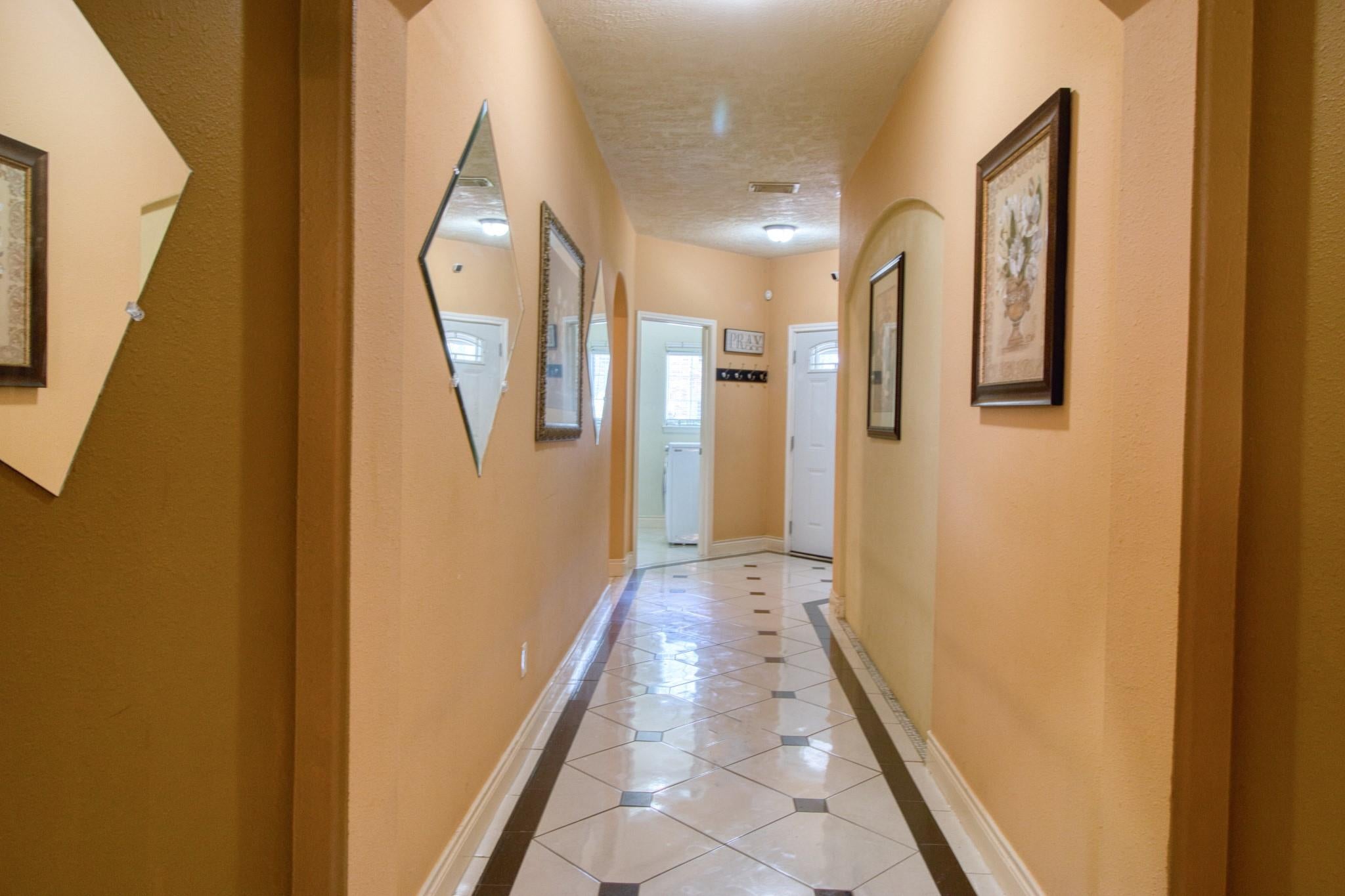 7911 Pelican Lane