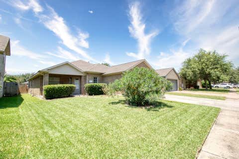 Photo of 7911 Pelican Lane, Baytown, TX 77523 (MLS # 39622185)