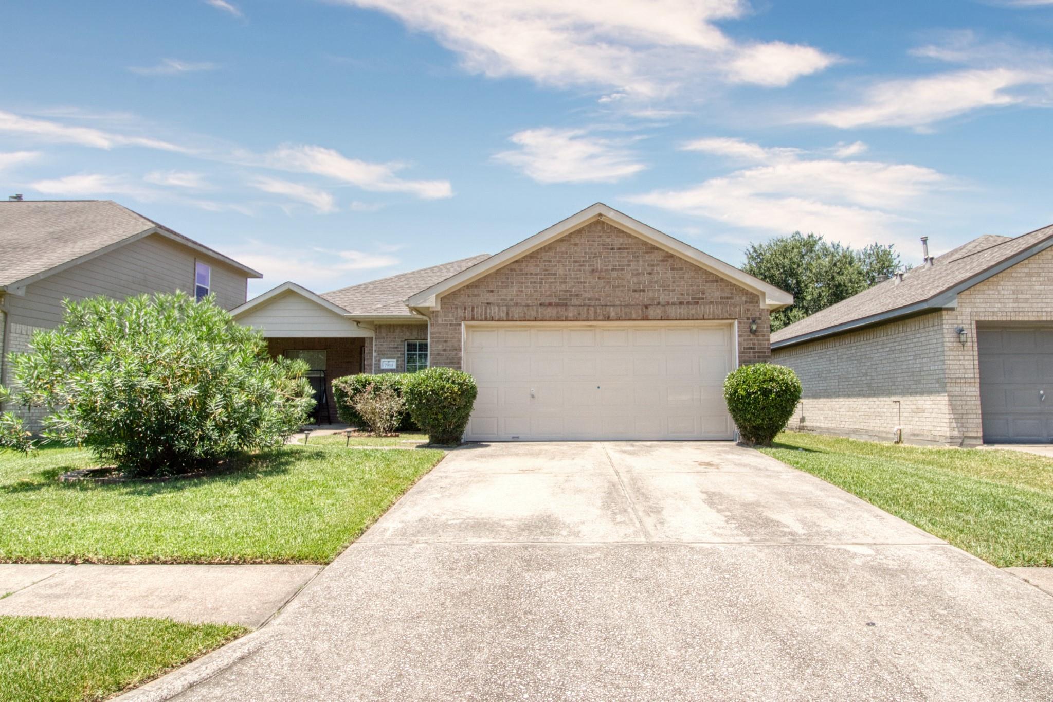 7911 Pelican Lane