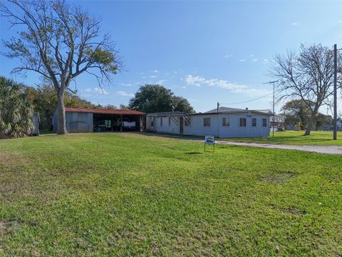 Photo of 686 County Road 257, Matagorda, TX 77457 (MLS # 43732700)