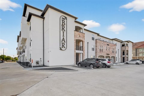 Photo of 2445 Shadow View Lane #126, Houston, TX 77077 (MLS # 82817357)