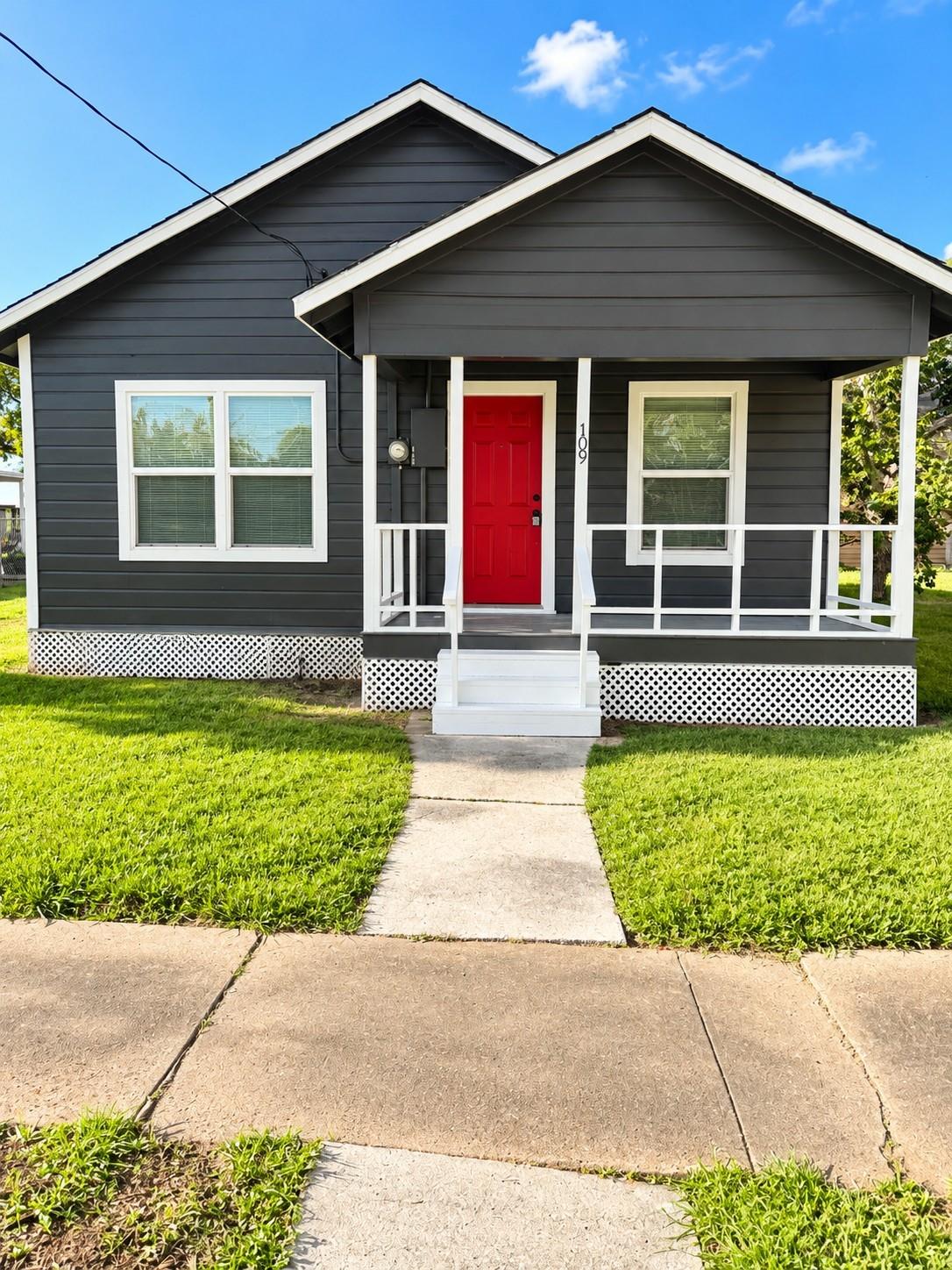 109 N Avenue A Avenue