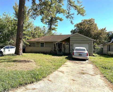 Homes For Sale - 7314 Bigwood Street<br/> Houston, TX 77016