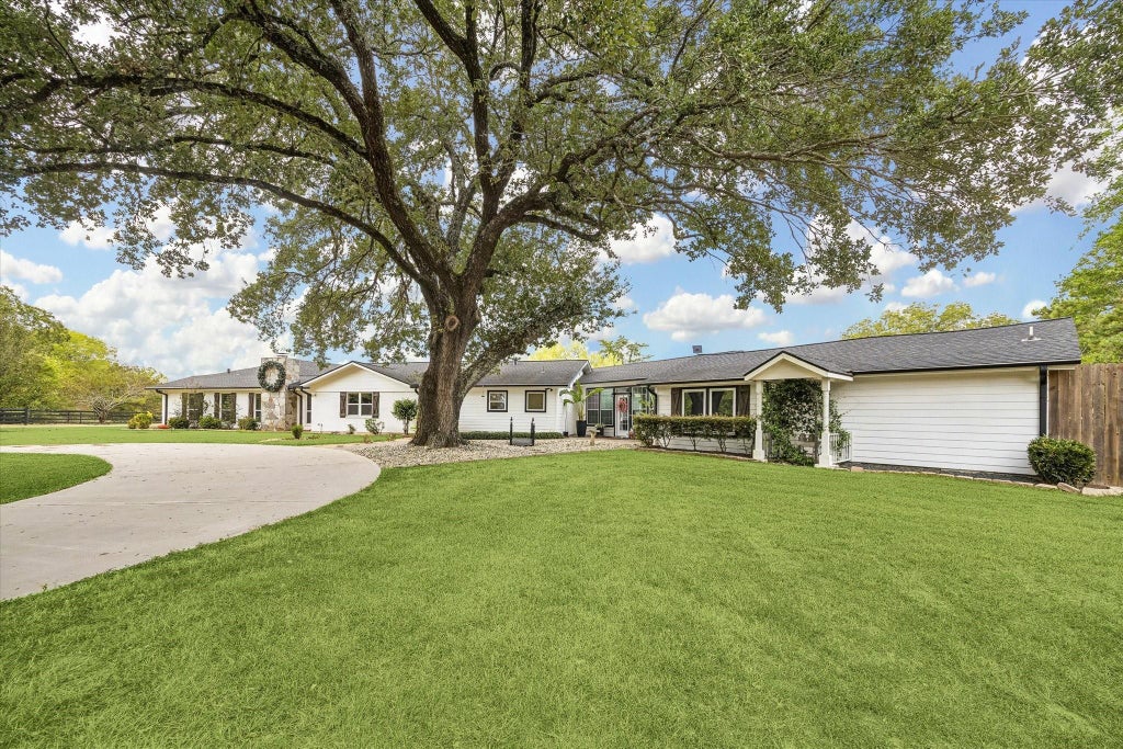 Photo of 10740 Shepard Hill Road, Willis, TX 77318 (MLS # 38879279)