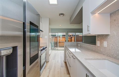 Tiny photo for 5800 Lumberdale Road #113, Houston, TX 77092 (MLS # 36308570)