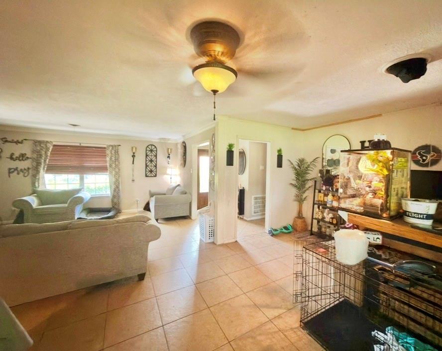 2104 French Place