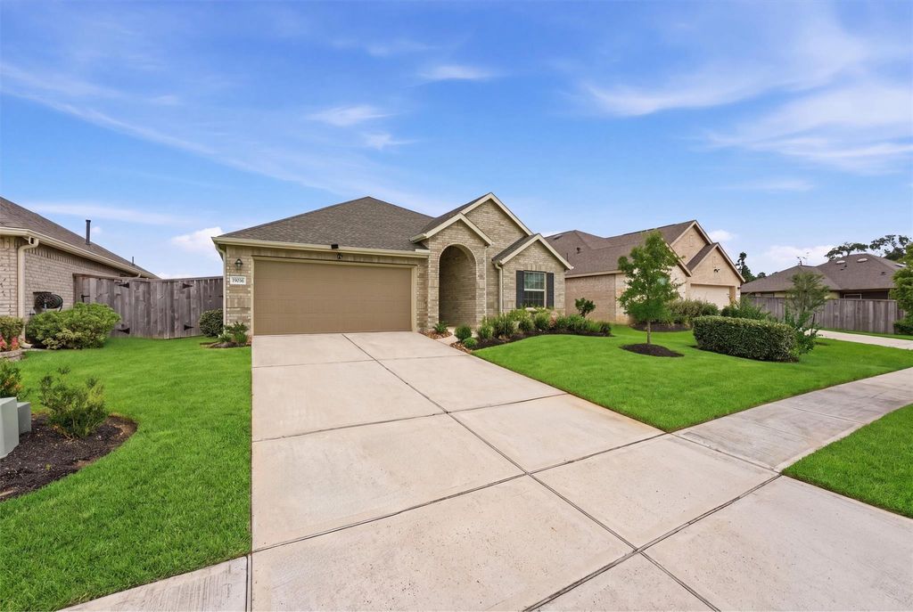Photo of 19036 Sonora Chase Drive, New Caney, TX 77357 (MLS # 97963503)