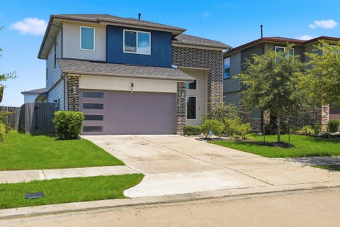 Photo of 12515 Newport Arch Lane, Houston, TX 77047 (MLS # 8989567)