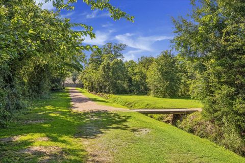 Tiny photo for 0 Hester St Street, Seabrook, TX 77586 (MLS # 55799998)