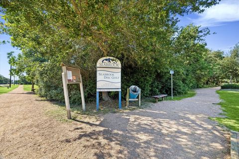 Tiny photo for 0 Hester St Street, Seabrook, TX 77586 (MLS # 55799998)