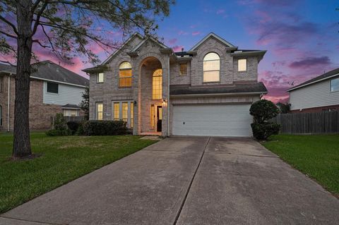 Photo of 2710 Sienna Springs Drive Street, Pearland, TX 77007 (MLS # 29524405)