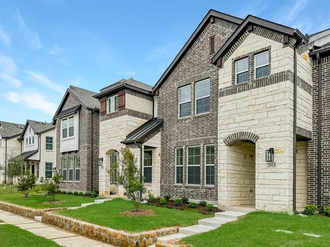 Photo of 2938 Elle Drive, Grand Prairie, TX 75052 (MLS # 93138144)