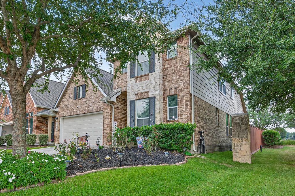 Photo of 23635 Plantation Pines Lane, Tomball, TX 77375 (MLS # 41166280)