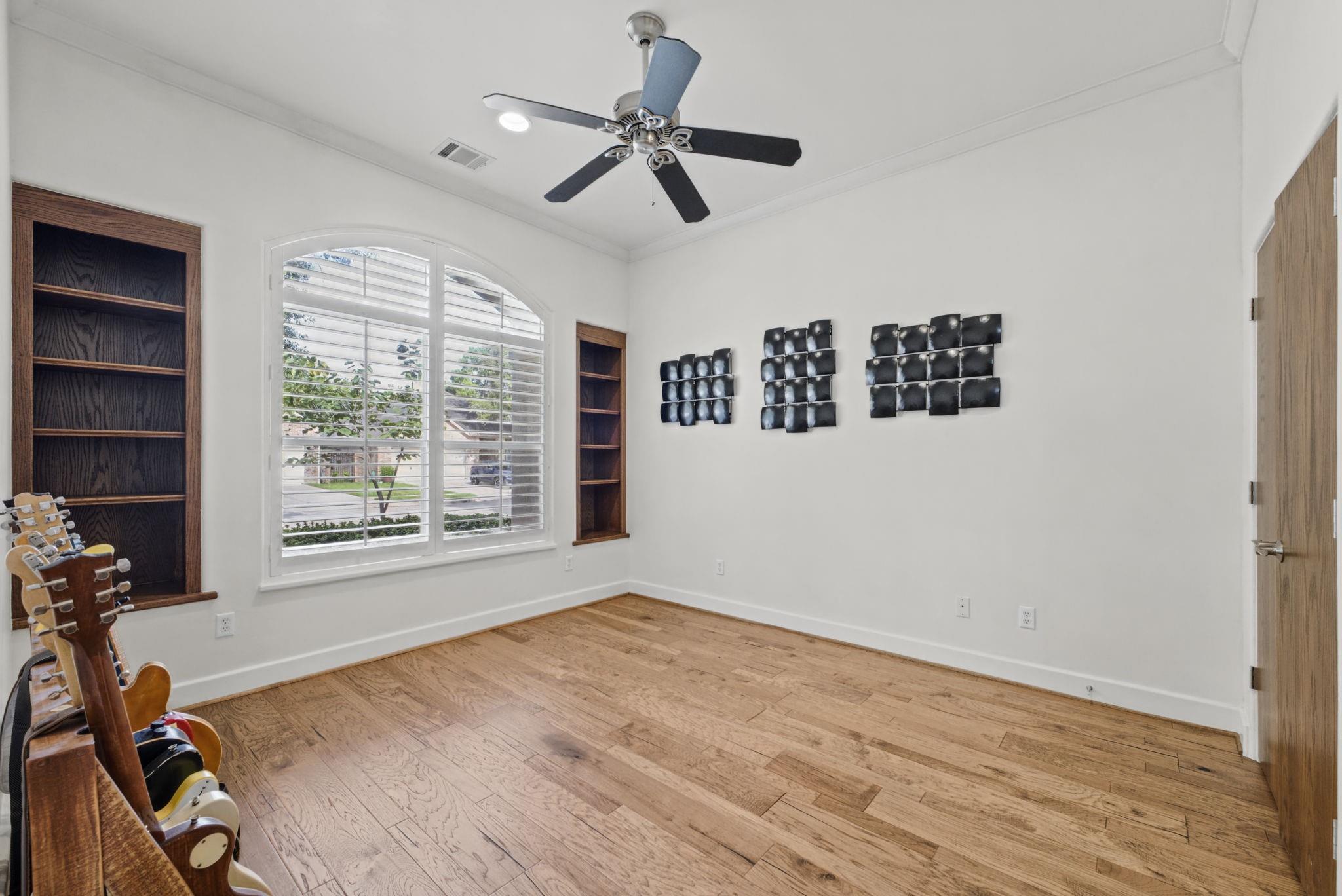 1335 Caravelle Court