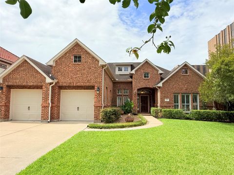 Homes For Sale - 4629 Oakdale Street<br/> Bellaire, TX 77401