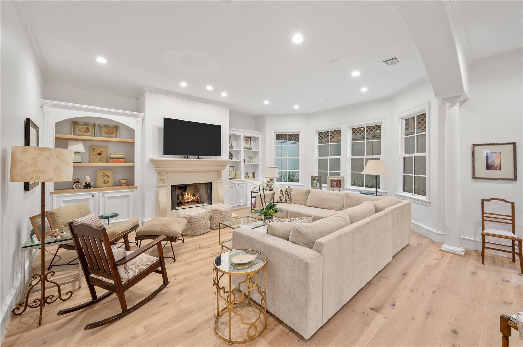 1235 Wynden Oaks Garden Drive