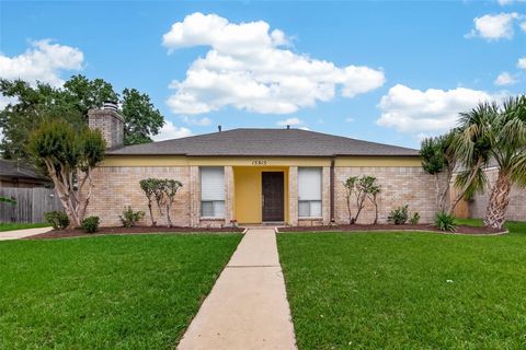 Photo of 15915 Dunmoor Drive, Houston, TX 77059 (MLS # 919910)