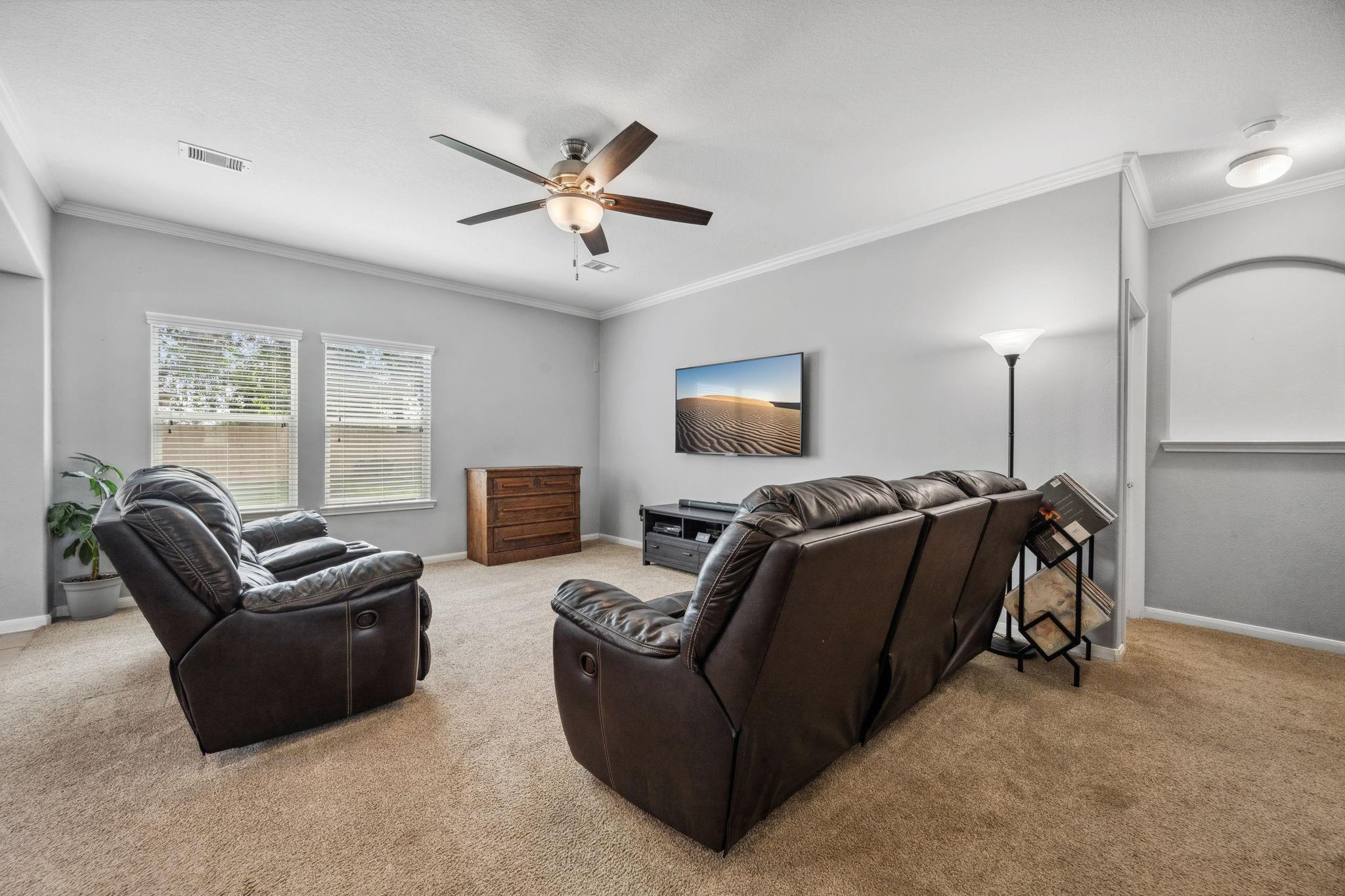 8522 E Highlands Crossing