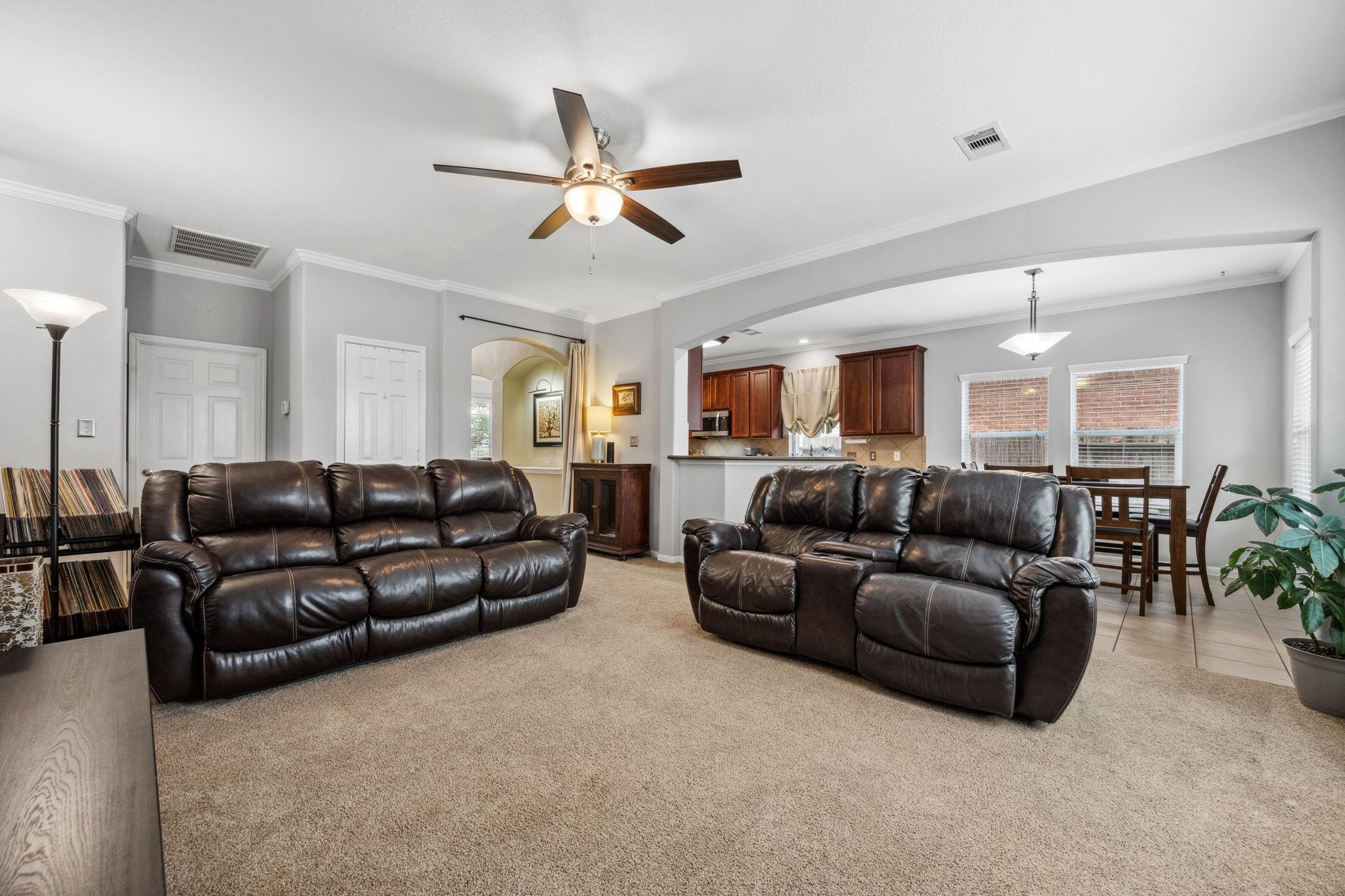 8522 E Highlands Crossing