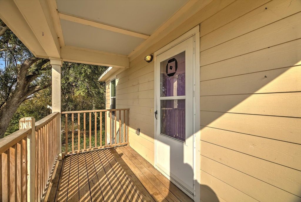 Photo of 104 Macarthur Street, Baytown, TX 77520 (MLS # 95918136)