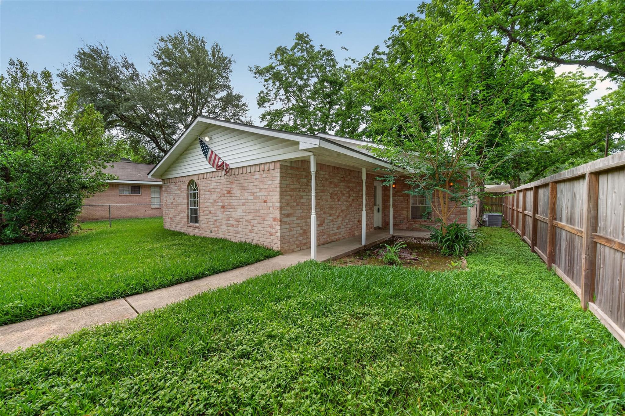 418 Texas Street