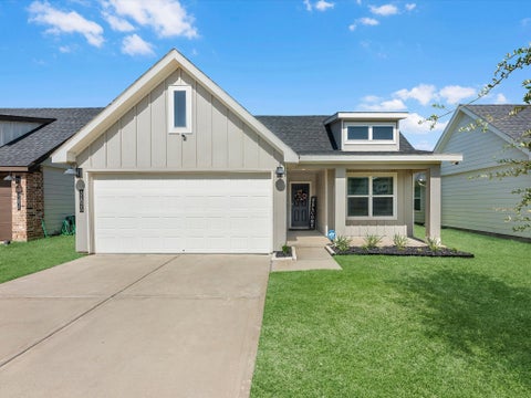 Photo of 31826 Whittis Hill Way Way, Fulshear, TX 77441 (MLS # 64504127)