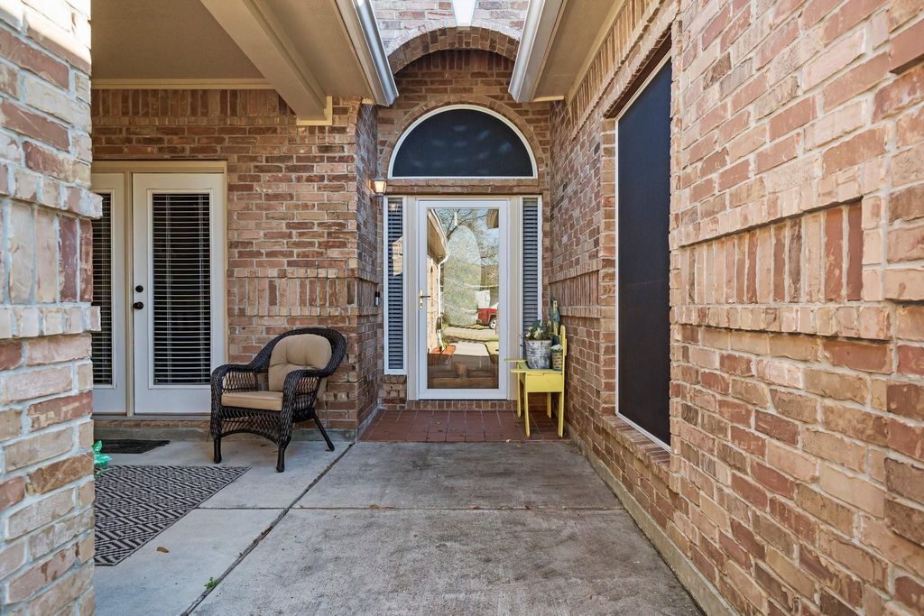 Photo of 9292 Deepwater Drive, Montgomery, TX 77356 (MLS # 48154185)