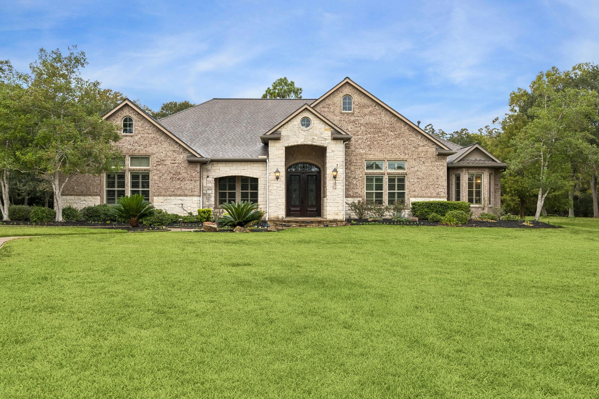 2245A Leisure Lane