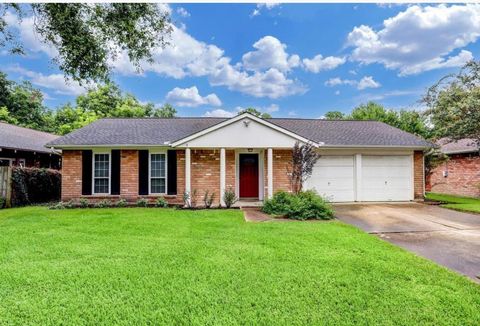Photo of 13822 Wickersham Lane, Houston, TX 77077 (MLS # 97435326)
