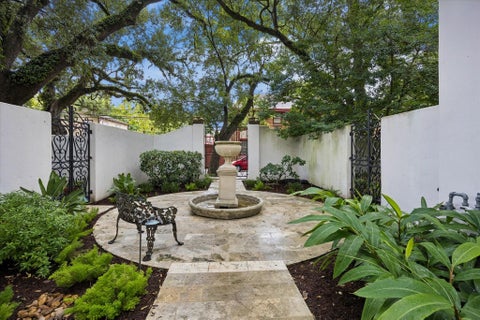 Tiny photo for 5120 Mt Vernon ST, Houston, TX 77006 (MLS # 39448793)