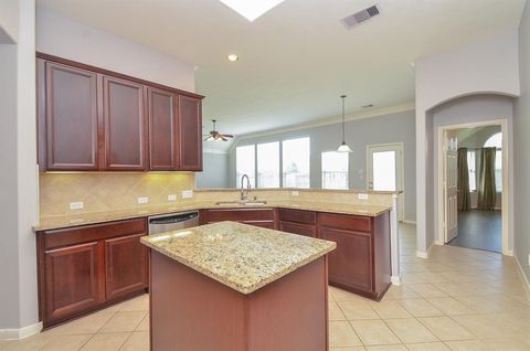 Tiny photo for 6726 Oakman, Sugar Land, TX 77479 (MLS # 89331664)