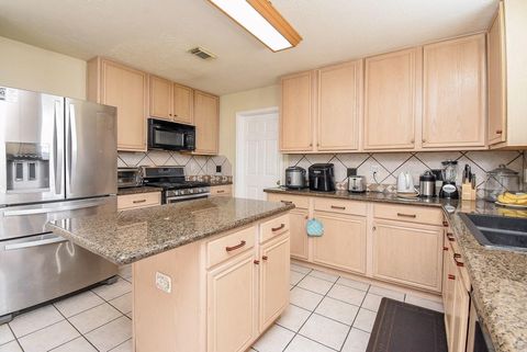 Photo of 2235 Heatherwood Drive, Missouri City, TX 77489 (MLS # 63790758)