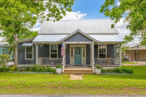 Photo of 210 N Church Street, Fayetteville, TX 78940 (MLS # 78000446)
