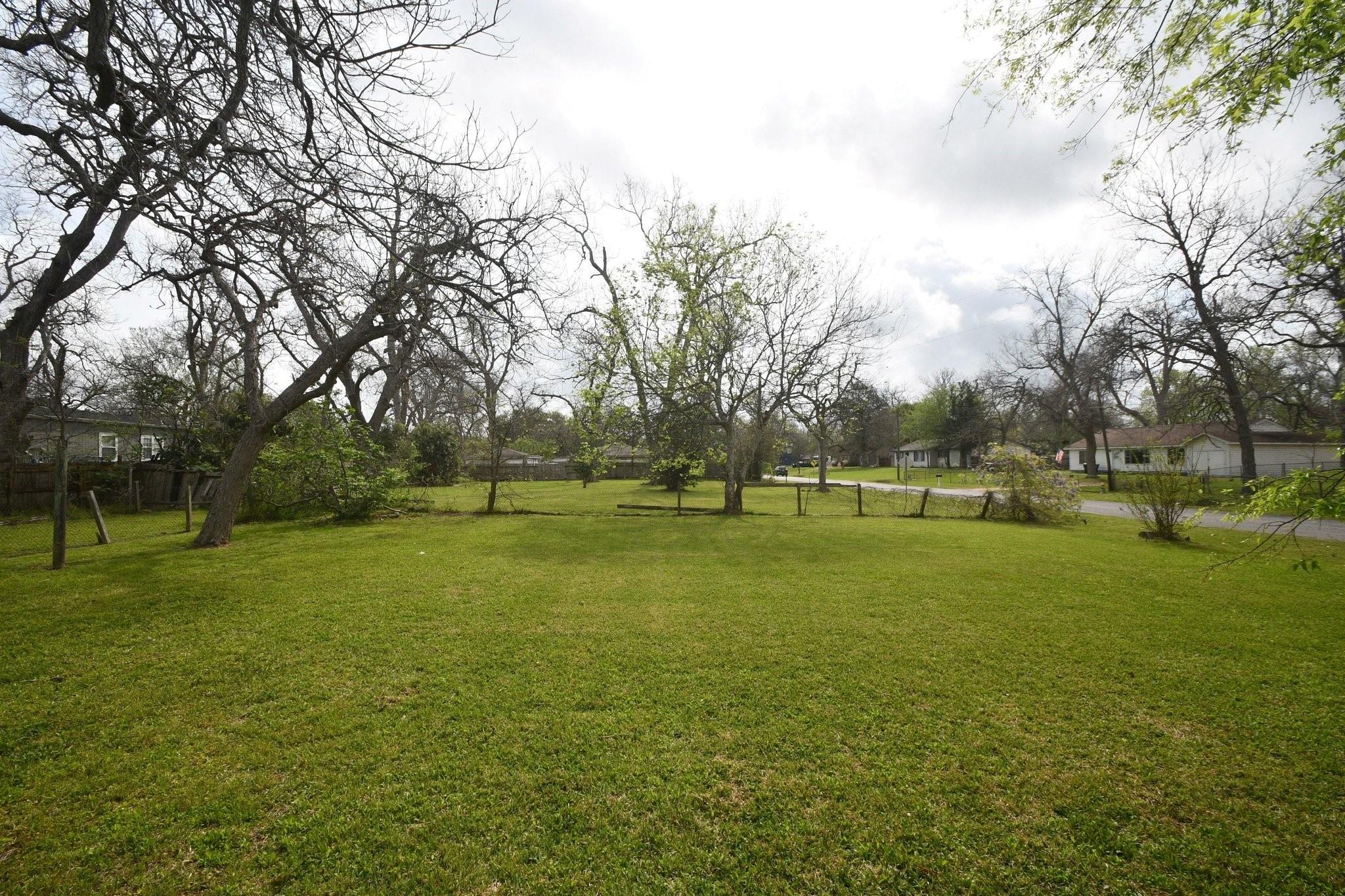 607 Riveredge Drive