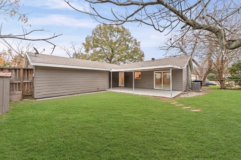 Tiny photo for 7102 Sharpview Drive, Houston, TX 77074 (MLS # 92223368)