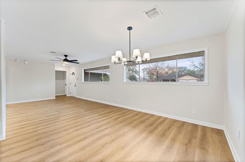 Tiny photo for 7102 Sharpview Drive, Houston, TX 77074 (MLS # 92223368)