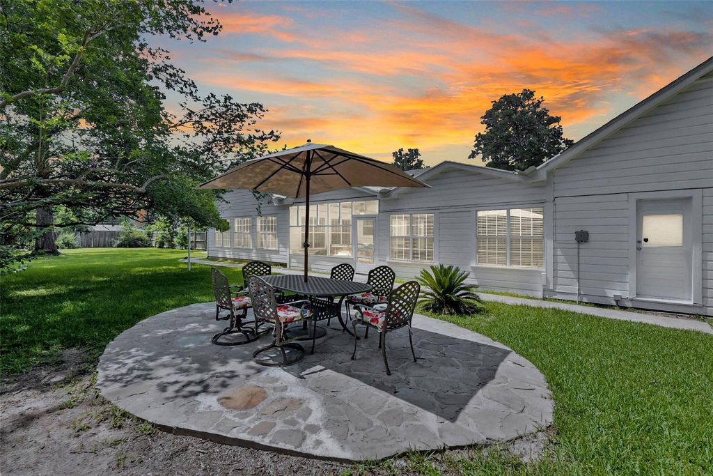 Photo of 156 Circle Drive, Cleveland, TX 77327 (MLS # 57036183)