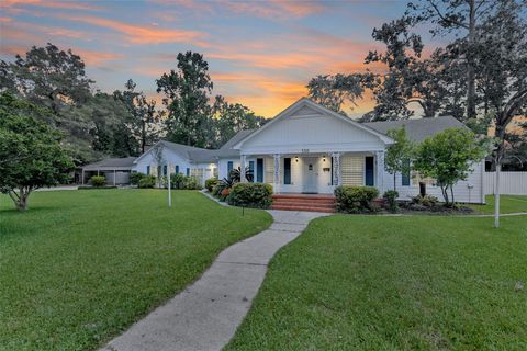 Photo of 156 Circle Drive, Cleveland, TX 77327 (MLS # 57036183)