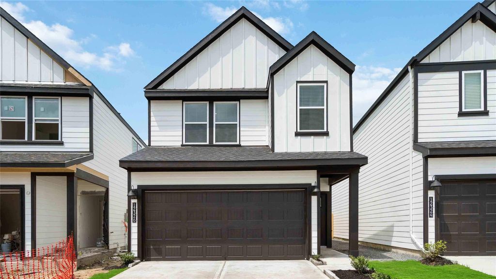 Photo of 1055 Wheatley Oak Lane, Houston, TX 77091 (MLS # 5742890)