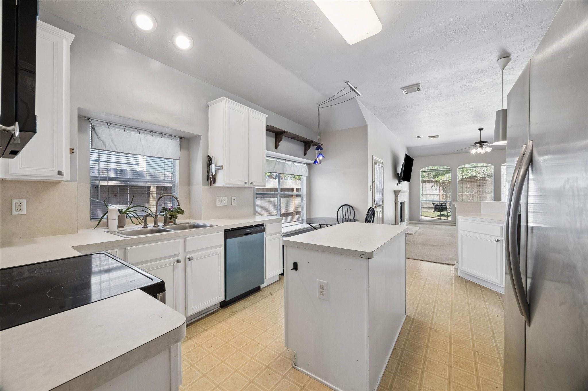 7906 Sinfonia Drive