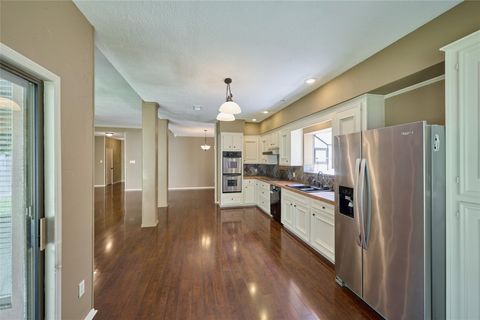 Tiny photo for 80 Rolling Hills Drive, Conroe, TX 77304 (MLS # 9580304)