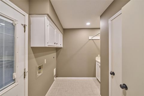 Tiny photo for 80 Rolling Hills Drive, Conroe, TX 77304 (MLS # 9580304)