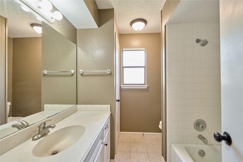 Tiny photo for 80 Rolling Hills Drive, Conroe, TX 77304 (MLS # 9580304)