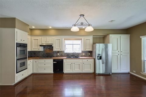 Tiny photo for 80 Rolling Hills Drive, Conroe, TX 77304 (MLS # 9580304)