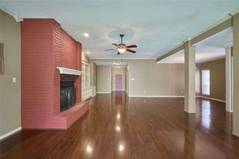 Tiny photo for 80 Rolling Hills Drive, Conroe, TX 77304 (MLS # 9580304)