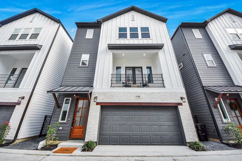 923 Fisher Street A Houston TX 77018