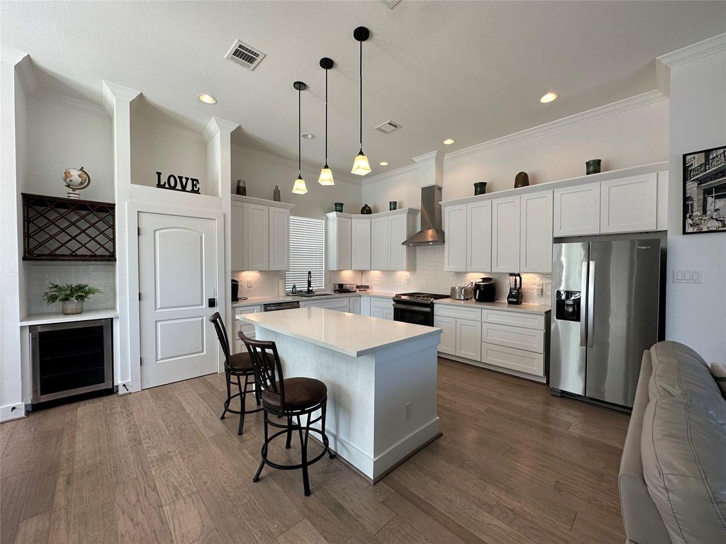 Photo of 2714 Nagle Street, Houston, TX 77004 (MLS # 86033492)